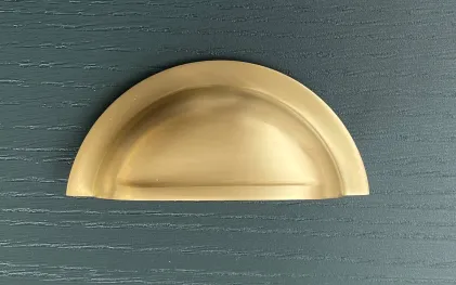 Alexander and Wilks Bardom Ridged Cup Handle - Satin Brass
